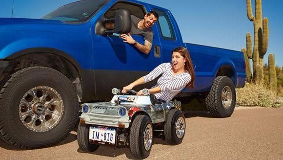 最新款小车,友情与爱之旅的轮子伴侣