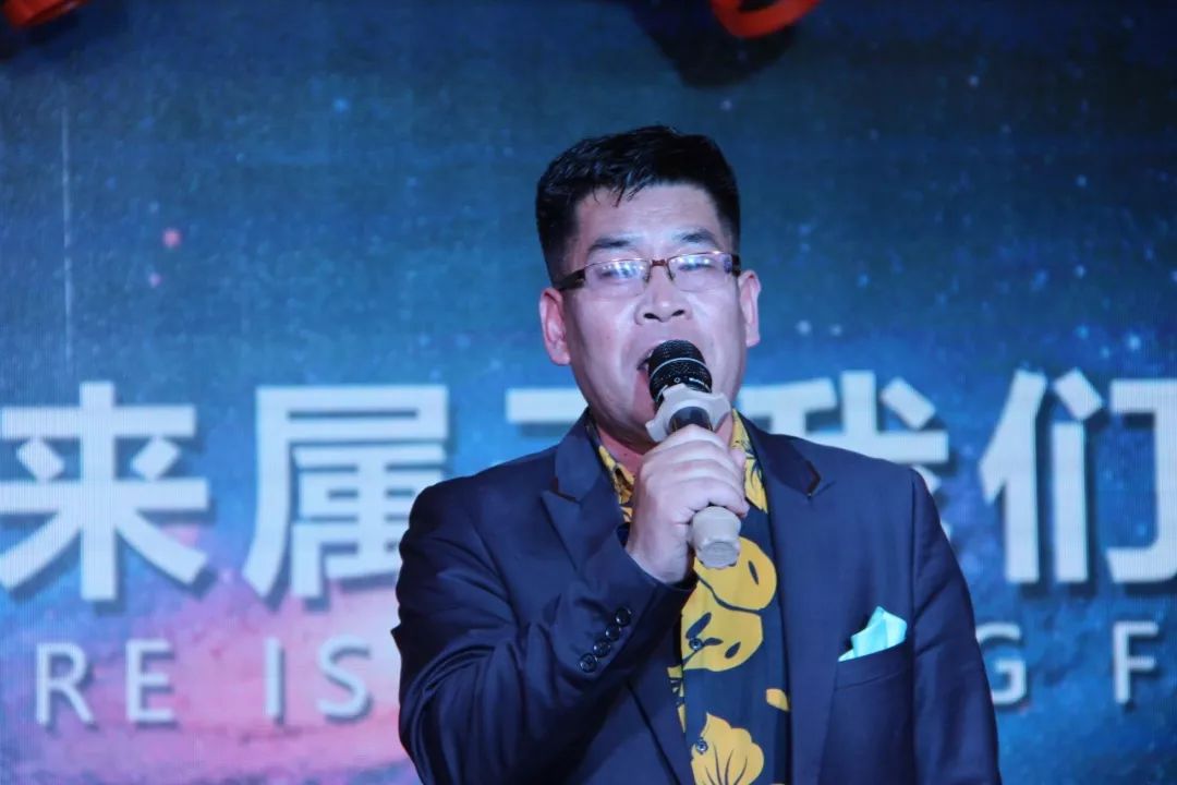 路勇最新佛歌与高科技产品介绍