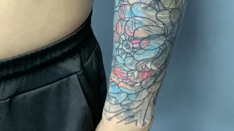 最新花臂纹身图案及其制作步骤指南