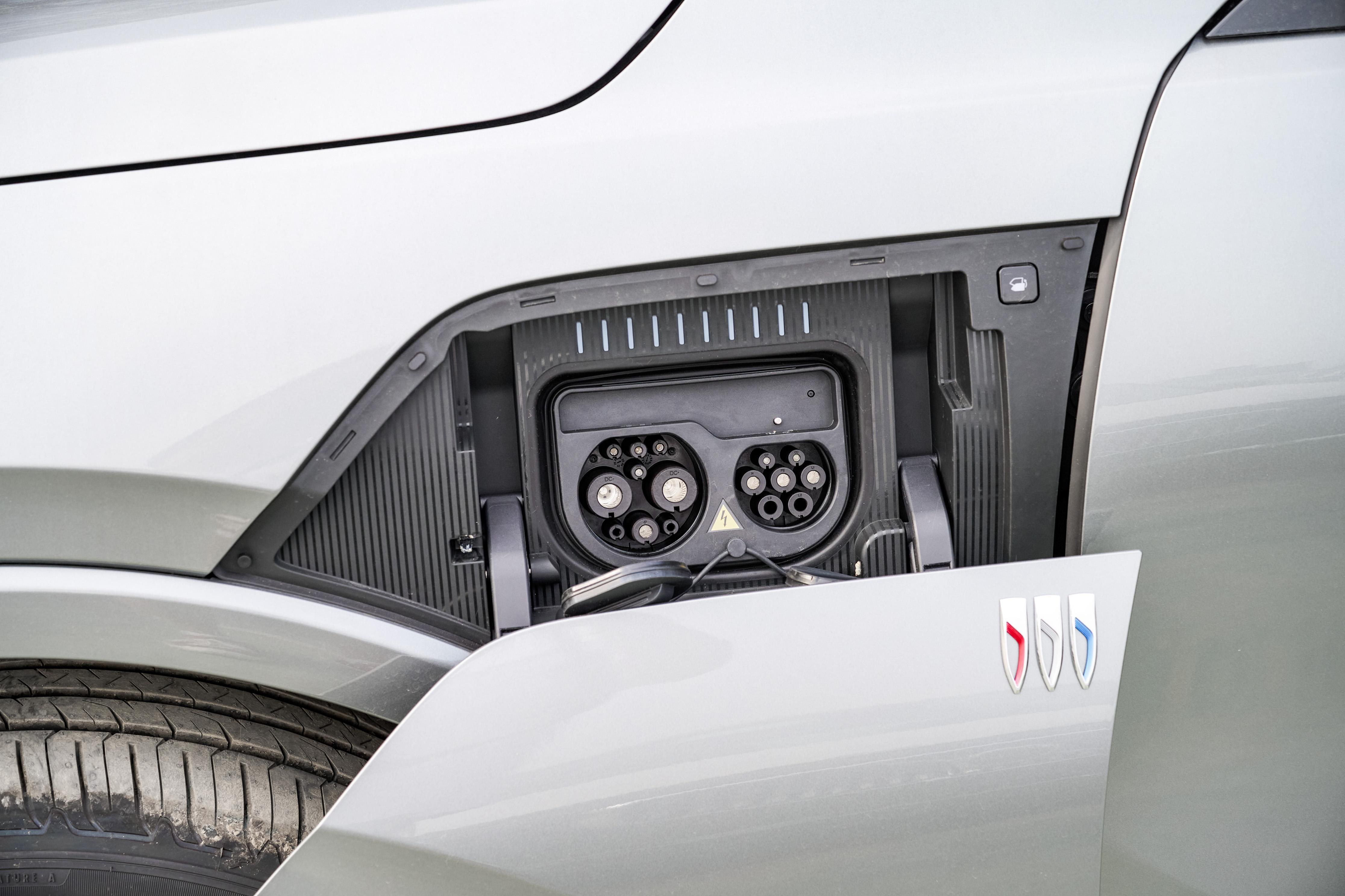 2024精准资料免费大全,專家解析意見_无线版90.545