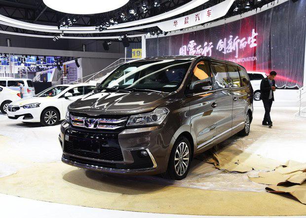 华颂7加长版最新动态，时代宠儿，市场焦点