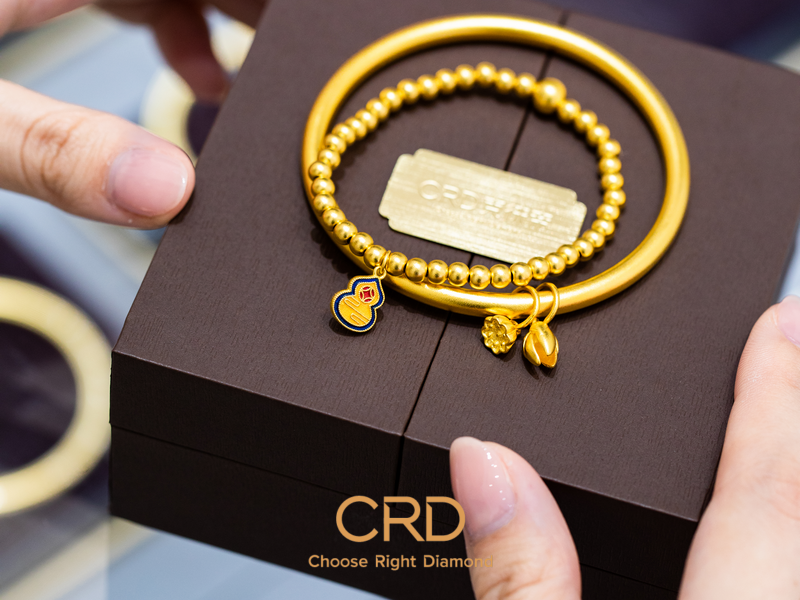 千足金最新价格揭秘，励志故事背后的价值无限，一克金价值几何？