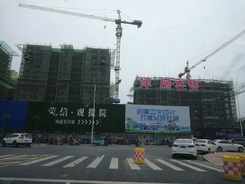 凤阳嘉景荣府最新实景图展示，感受自然与家的融合之美！